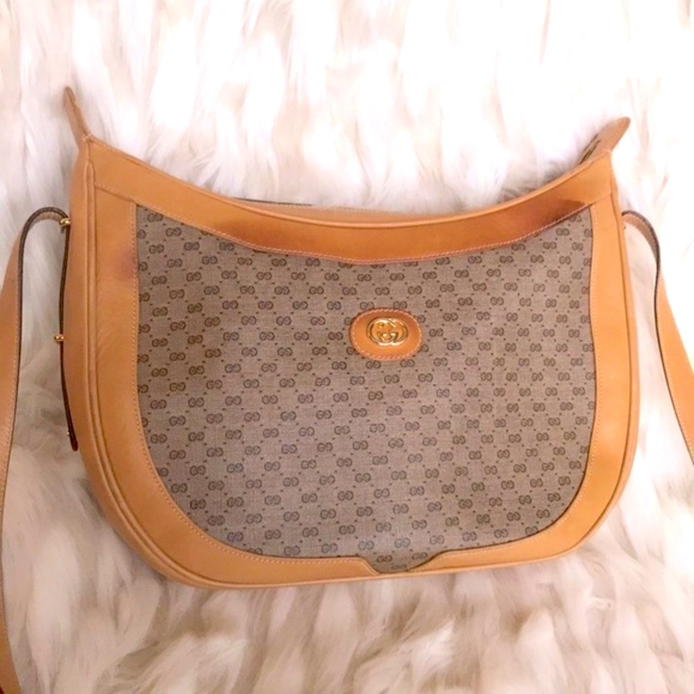 Gucci Vintage Authentic 100% all leather‎ inside ✨ ✨
